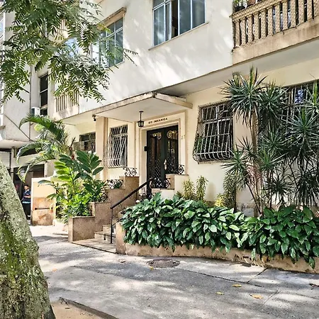 charmoso apartamento na quadra da praia-2